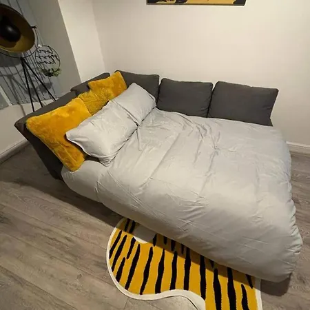 شقة In Leeds Close To City Centre ليدز
